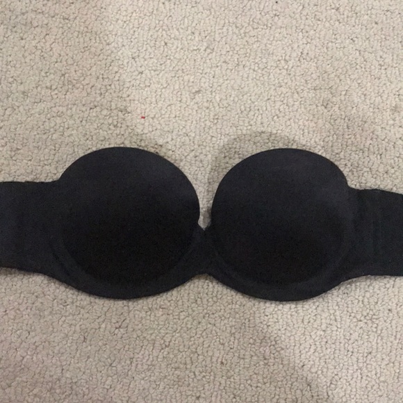very supportive black strapless push up bra - Picture 2 of 3